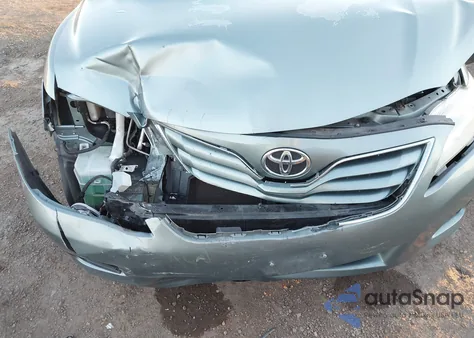 2011 Toyota Camry Le z USA, uszkodzony, nr VIN 4T1BF3EK9BU712680